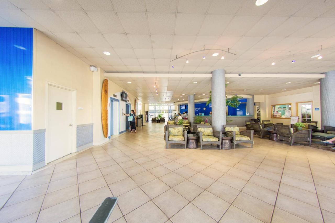 Aloha Vibes Await! Stylish Condo At Aloha Surf - Mountain And City Views Honolulu Bagian luar foto